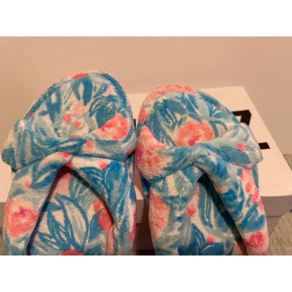 Lilly Pulitzer Plush Slippers Womens Size 7/8 Blue Pink Floral Bow House Sandals - Picture 2 of 8